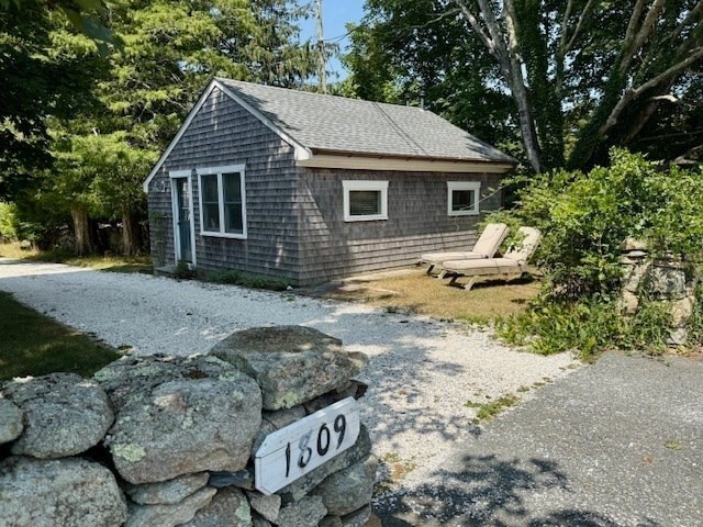 property at 1809 Main Rd