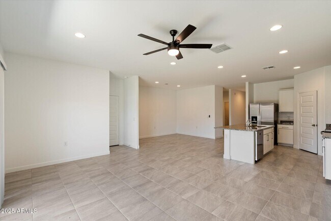 1857 W Starfire Ave in Apache Junction, AZ - Building Photo - Building Photo