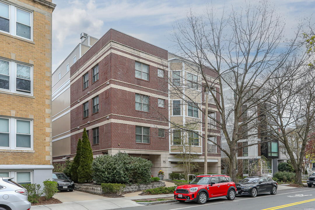 Winchester Arms Apartments in Brookline, MA - Building Photo