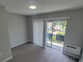 760 Cummins Hwy, Unit 32 in Boston, MA - Building Photo - Building Photo