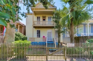 1619 Ursuline St in Galveston, TX - Building Photo