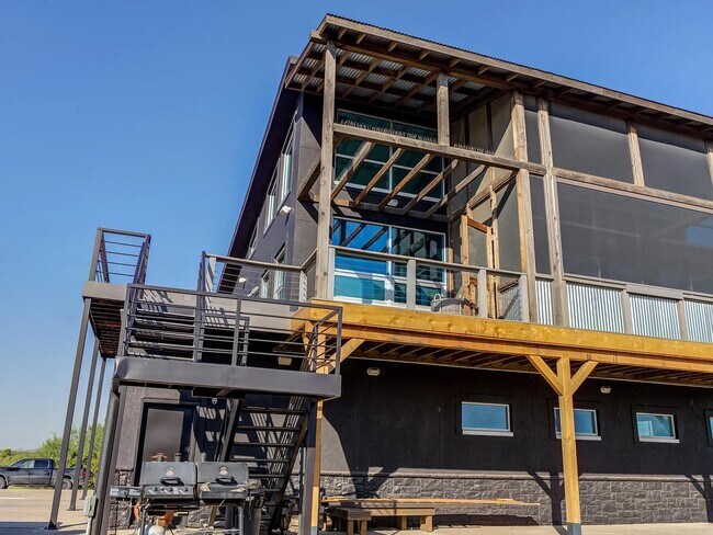 46 Bonita Vista Dr in Justiceberg, TX - Building Photo - Building Photo