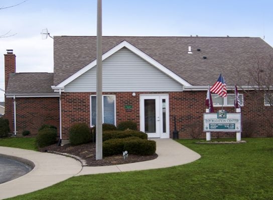 Garden Glen in Mount Vernon, IL - Building Photo