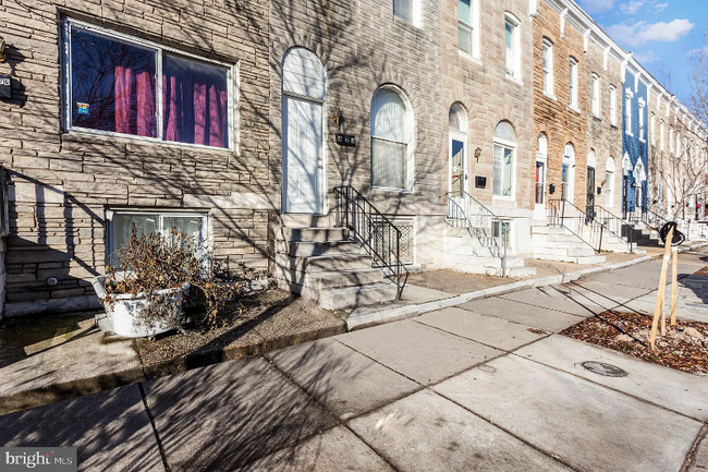 property at 428 N Lakewood Ave