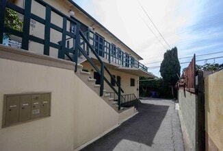 835 N Wilton Pl, Unit 3 in Los Angeles, CA - Building Photo - Building Photo
