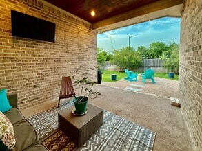 3204 Ashville Path in Bryan, TX - Building Photo - Building Photo