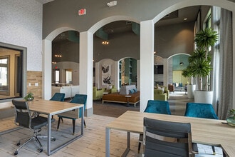 Lakecrest in Katy, TX - Building Photo - Building Photo
