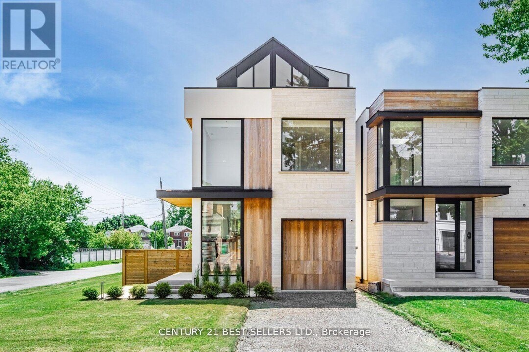 739 Ebony Ave in Mississauga, ON - Building Photo