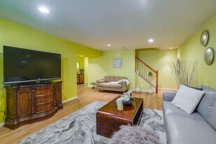 8953 Birch Bay Cir, Unit ID1385982P in Lorton, VA - Building Photo