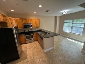 3719 S Lake Orlando Pkwy in Orlando, FL - Building Photo - Building Photo