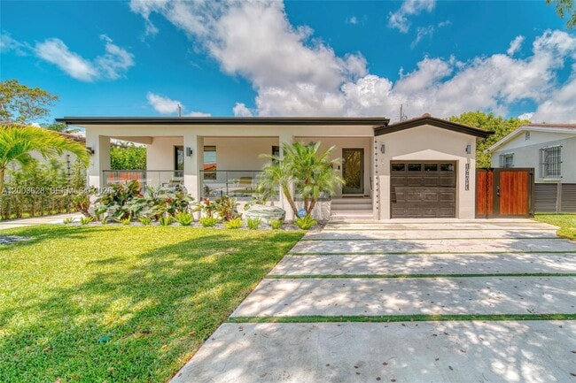 property at 1940 SW 32nd Pl