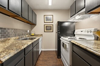 Avondale Apartment Homes in Tulsa, OK - Building Photo - Building Photo