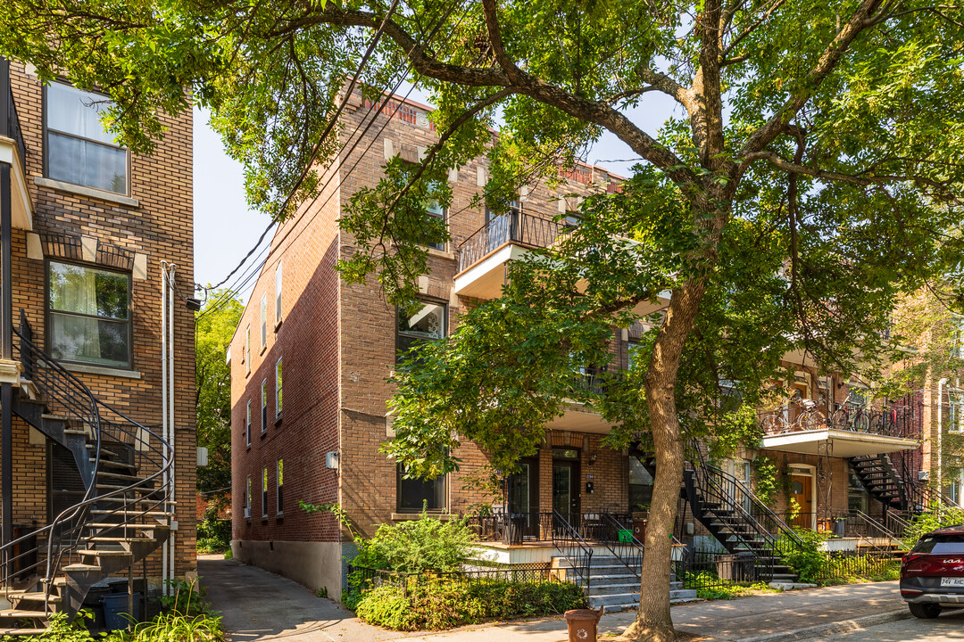 2192-2202 De La Visitation Rue in Montréal, QC - Building Photo