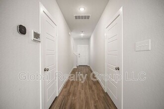 7359 Teal Trce in San Antonio, TX - Building Photo - Building Photo
