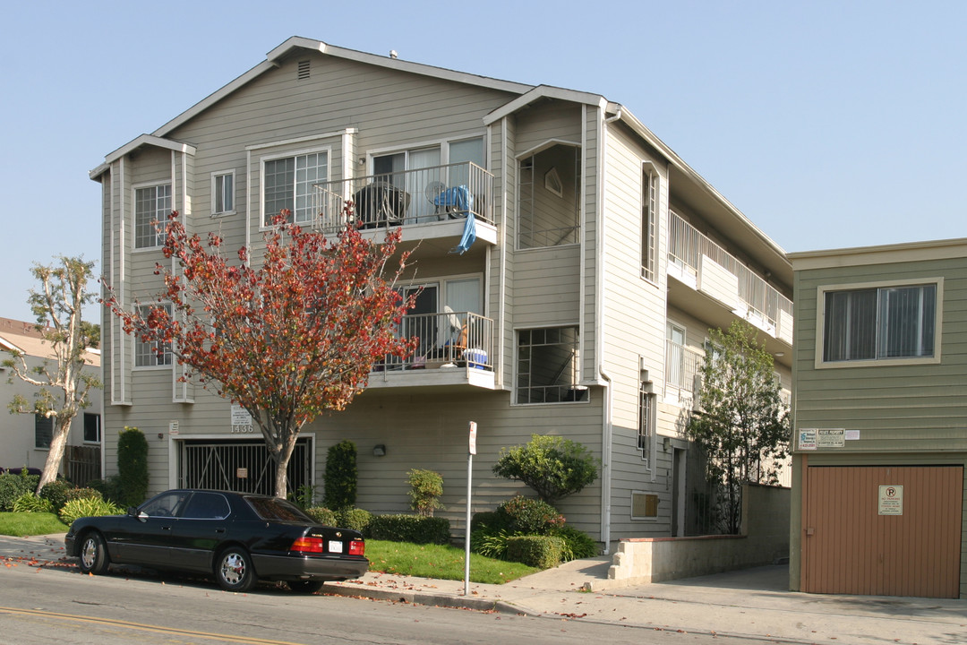 1436 Obispo Ave in Long Beach, CA - Building Photo