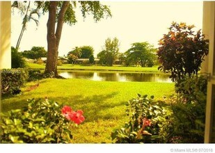 2451 SW 82nd Ave-Unit -10F in Davie, FL - Building Photo - Building Photo