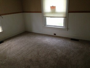 14 Lincoln Ave in Warren, PA - Building Photo - Building Photo