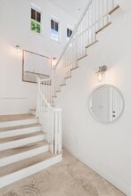 350 Woodcrest Rd in Key Biscayne, FL - Building Photo - Building Photo