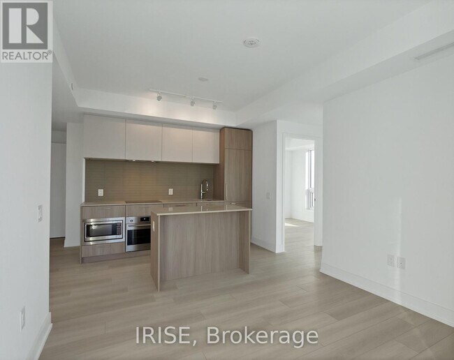 36 Olive Ave in Toronto, ON - Building Photo - Building Photo