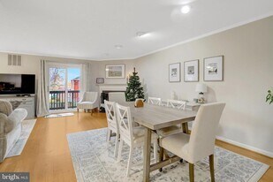 2101 N Rolfe St in Arlington, VA - Building Photo