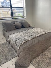 1390 Ocean Dr in Miami Beach, FL - Building Photo - Building Photo