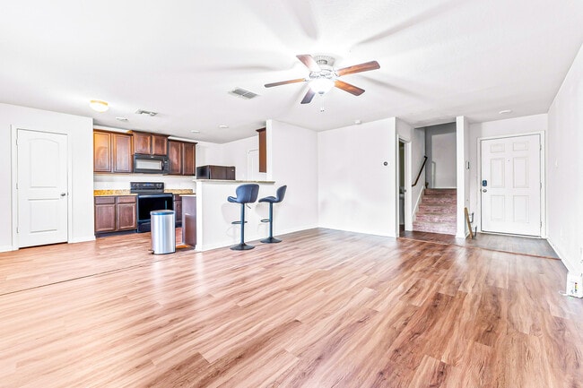 6511 Chevler Pass in San Antonio, TX - Building Photo - Building Photo