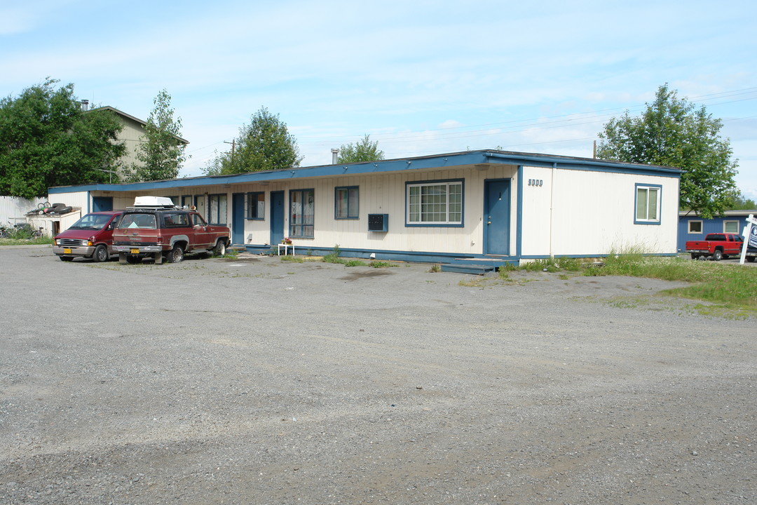 8000 Greenwood Ave in Anchorage, AK - Building Photo