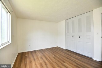 3863 Beech Down Dr in Chantilly, VA - Building Photo - Building Photo