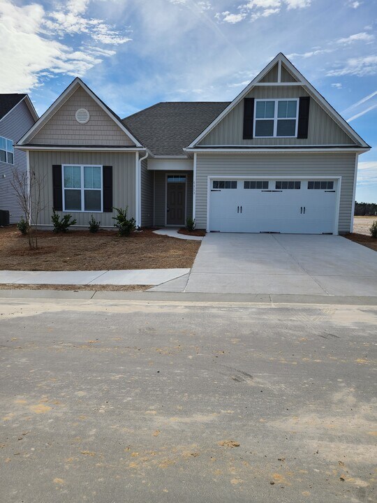 4113 Pegasus Pkwy in Northwest, NC - Building Photo