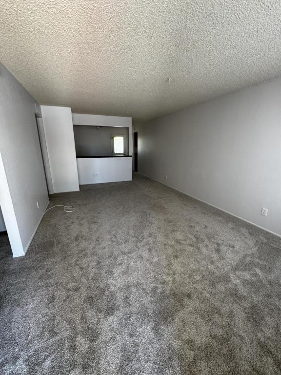 988 Shadow Crest Cir in Kingman, AZ - Building Photo - Building Photo