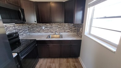 92 Bedford D in West Palm Beach, FL - Building Photo - Building Photo