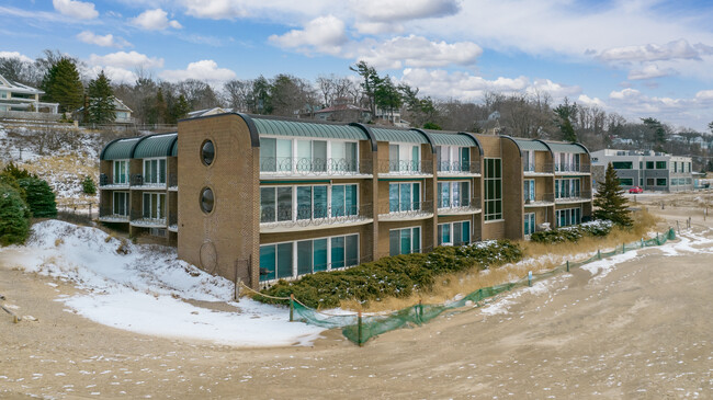 Lighthouse Point in Grand Haven, MI - Building Photo - Building Photo