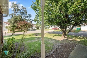 987 John Wayne Cir in Fort Walton Beach, FL - Building Photo - Building Photo