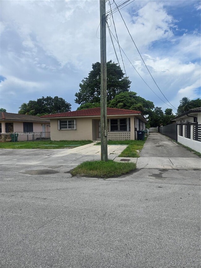 property at 8857 SW 27th St