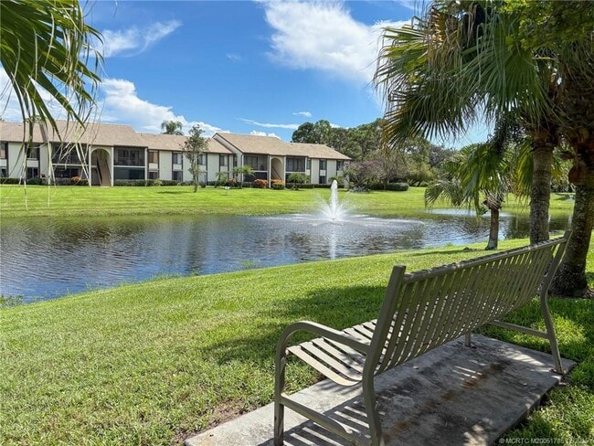 1965 SW Silver Pine Way in Palm City, FL - Building Photo - Building Photo