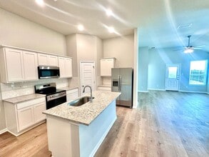 383 Cross Barn Blvd in Buda, TX - Building Photo - Building Photo