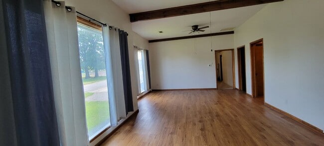 1101 S 11th St in Fort Smith, AR - Foto de edificio - Building Photo