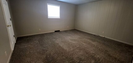 324 E Morningside St in Springfield, MO - Building Photo - Building Photo