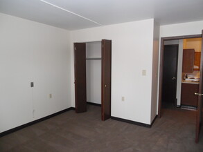 The Claremount Apartments 62+ in Clarence, NY - Building Photo - Building Photo