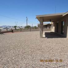 1021 McCulloch Blvd S in Lake Havasu City, AZ - Building Photo - Building Photo