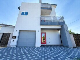 503 E Townley Ave in Phoenix, AZ - Building Photo