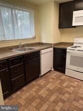 20235 Laurel Hill Way in Germantown, MD - Building Photo - Building Photo