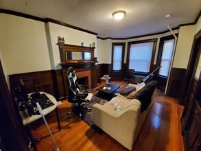 533 Newbury St, Unit 1 in Boston, MA - Foto de edificio - Building Photo