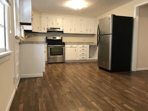 109 Ford Ave in Troy, NY - Building Photo - Building Photo