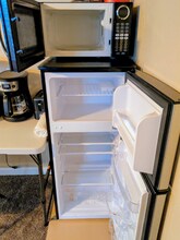 323 Zuniga St in Brighton, CO - Foto de edificio - Building Photo