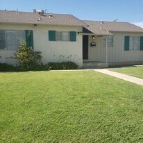 1309 Telegraph Ave in Bakersfield, CA - Building Photo