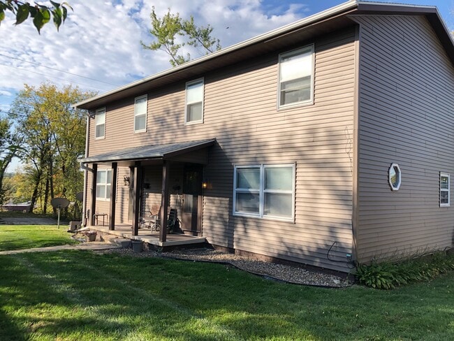 property at 352 3rd Ave