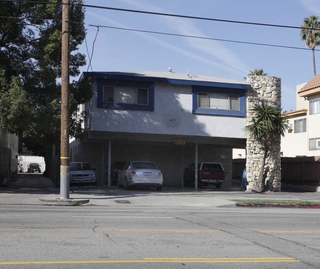 5653 Laurel Canyon Blvd in Valley Village, CA - Building Photo - Building Photo