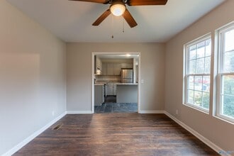 3708 Valleydale Rd NW in Huntsville, AL - Building Photo - Building Photo