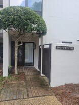 155 Beaufort Ct in Morehead City, NC - Building Photo